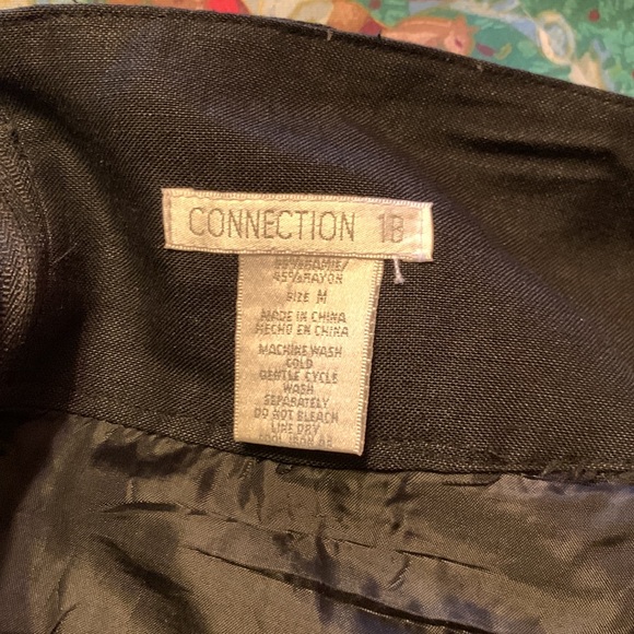 NWOT connection 18 black skirt with appliqué. Size medium. - Picture 6 of 12